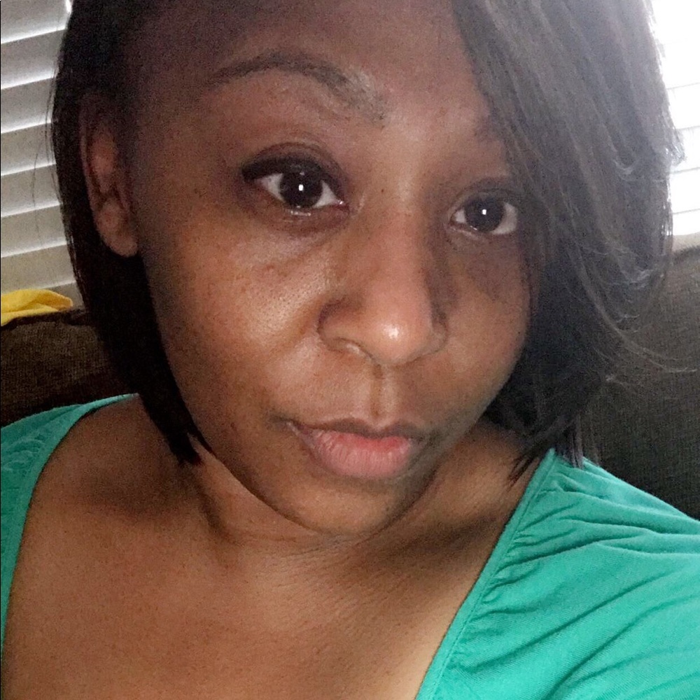 Meet your Posher, Tashera